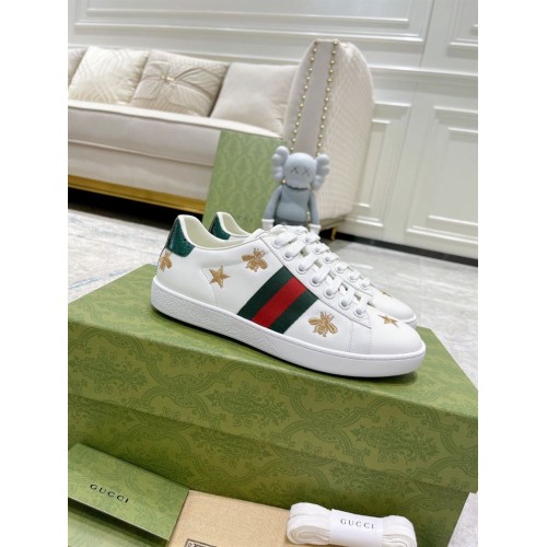 GUCCI ACE EMBROIDERED SNEAKER WITH BEES AND STARS – GCC090